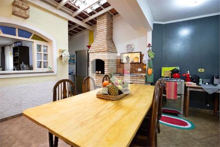 Casa à venda com 3 quartos, 160m² em Vila Roque, São Paulo