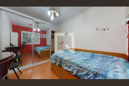 Casa à venda com 3 quartos, 220m² em Tristeza, Porto Alegre