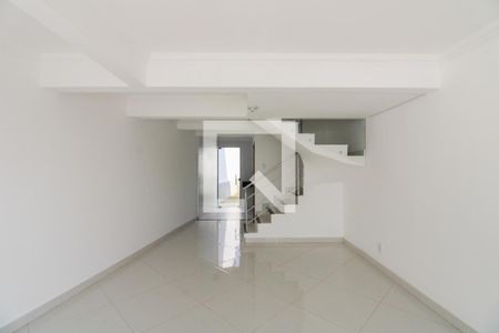 Sala de casa à venda com 2 quartos, 68m² em São João Batista (Venda Nova), Belo Horizonte