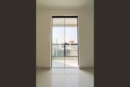 Suíte - varanda de casa à venda com 2 quartos, 68m² em São João Batista (Venda Nova), Belo Horizonte