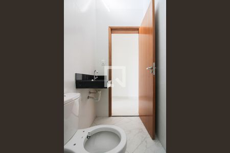 Casa à venda com 68m², 2 quartos e 1 vaga Casa à venda com 68m², 2 quartos e 1 vagaBanheiro Social