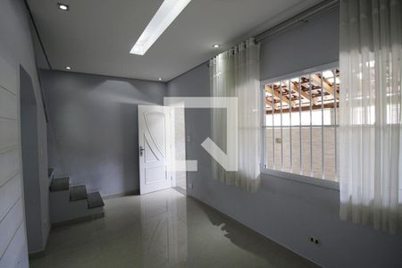 Sala de casa para alugar com 2 quartos, 78m² em Jardim Tres Marias, Guarujá