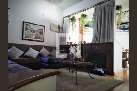 Casa à venda com 4 quartos, 450m² em Residencial Cinco (Alphaville), Santana de Parnaíba