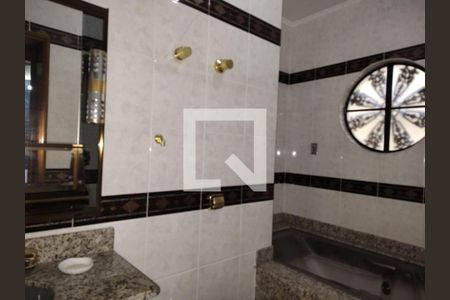 Casa à venda com 5 quartos, 450m² em Vila Londrina, São Paulo