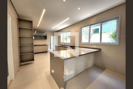 Casa à venda com 4 quartos, 655m² em Tamboré, Santana de Parnaíba