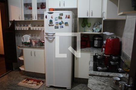 Casa à venda com 420m², 5 quartos e 6 vagasCozinha