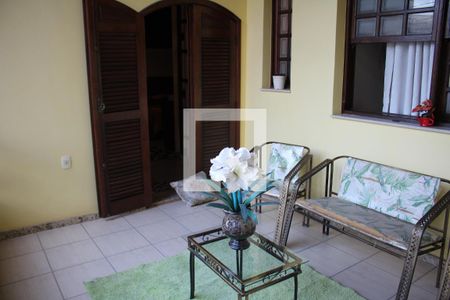 Casa à venda com 420m², 5 quartos e 6 vagasVaranda Quarto 5