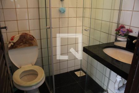 Casa à venda com 420m², 5 quartos e 6 vagasBanheiro 2