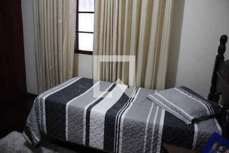 Casa à venda com 420m², 5 quartos e 6 vagasQuarto 2