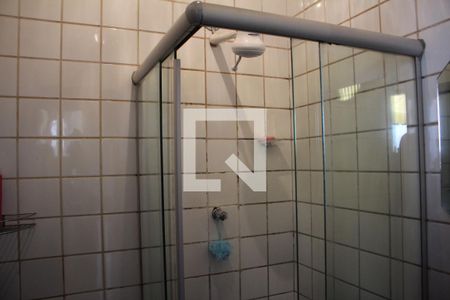 Casa à venda com 420m², 5 quartos e 6 vagasBanheiro 2