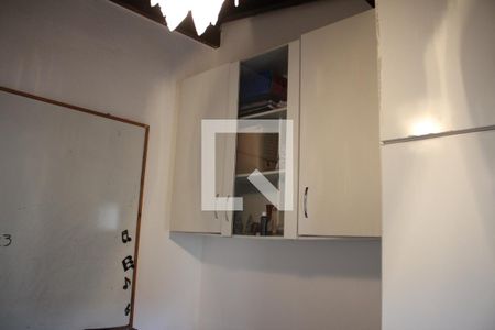 Casa à venda com 420m², 5 quartos e 6 vagasEscritório