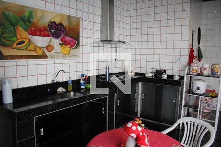Casa à venda com 420m², 5 quartos e 6 vagasÁrea gourmet