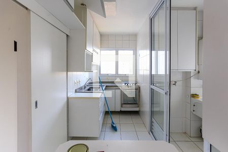 Apartamento à venda com 74m², 2 quartos e 1 vaga Apartamento à venda com 74m², 2 quartos e 1 vagaCozinha