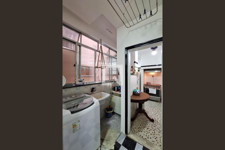 Apartamento para alugar com 130m², 3 quartos e 1 vagaÁrea de Serviço