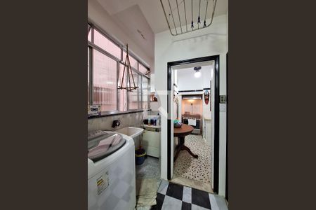 Apartamento para alugar com 130m², 3 quartos e 1 vagaÁrea de Serviço