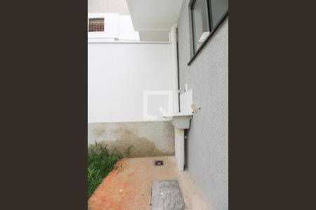 Casa à venda com 66m², 2 quartos e 1 vagaÁrea de Serviço