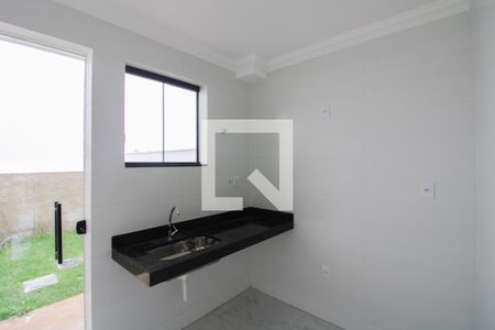 Casa à venda com 66m², 2 quartos e 1 vagaCozinha