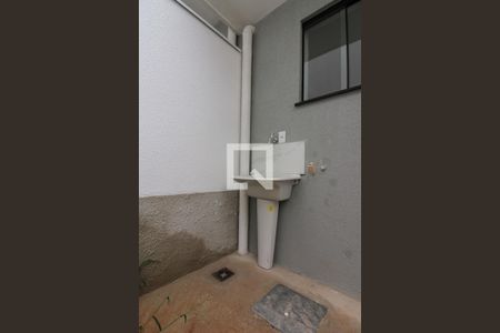 Casa à venda com 66m², 2 quartos e 1 vagaÁrea de Serviço