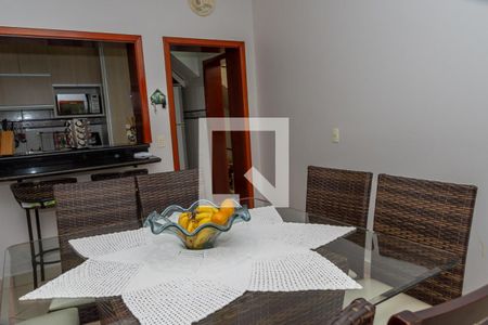 Casa para alugar com 280m², 3 quartos e 4 vagasSala de jantar