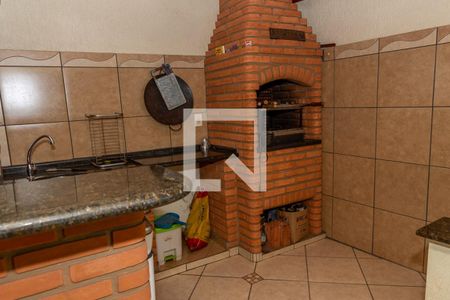 Casa para alugar com 280m², 3 quartos e 4 vagasPiso superior-Área de lazer coberta com churrasqueira