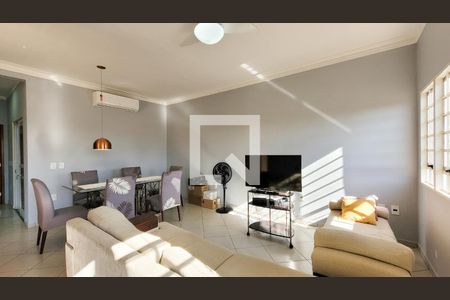 Sala de casa à venda com 3 quartos, 129m² em Jardim do Sol, Campinas