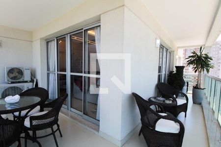 Apartamento à venda com 211m², 4 quartos e 2 vagasVaranda da Sala