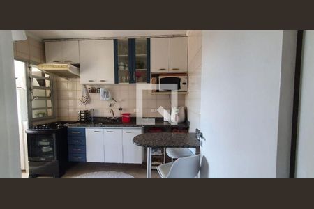 Apartamento à venda com 2 quartos, 55m² em Jardim Cláudia, São Paulo