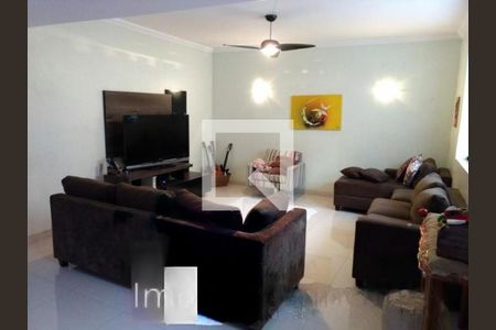 Casa à venda com 4 quartos, 330m² em Bosque da Saúde, São Paulo