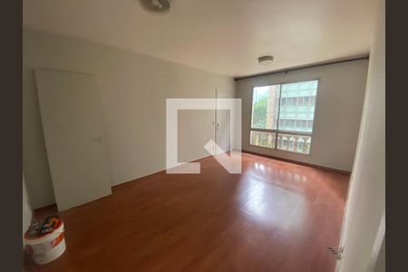 Sala de apartamento para alugar com 3 quartos, 80m² em Cerqueira César, São Paulo