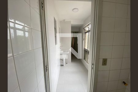 Cozinha de apartamento para alugar com 3 quartos, 80m² em Cerqueira César, São Paulo