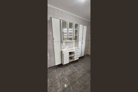 Apartamento para alugar com 70m², 2 quartos e sem vaga Apartamento para alugar com 70m², 2 quartos e sem vagaCozinha - Armários