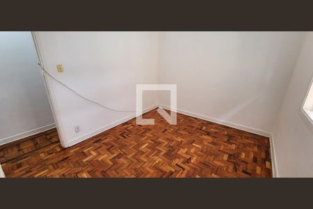 Quarto 1 de apartamento para alugar com 2 quartos, 70m² em Gonzaga, Santos