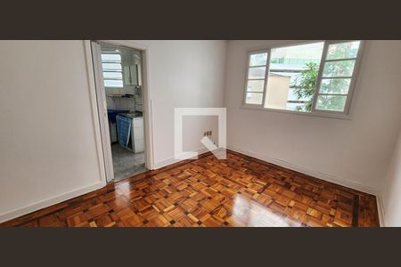 Sala de apartamento para alugar com 2 quartos, 70m² em Gonzaga, Santos