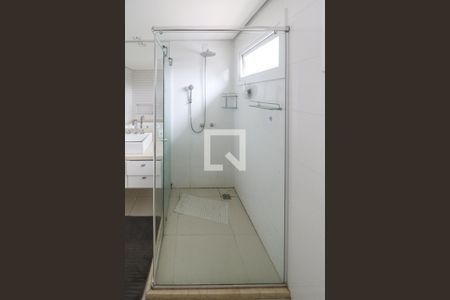 Casa à venda com 400m², 4 quartos e 4 vagasBanheiro da Suíte