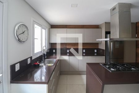 Casa à venda com 400m², 4 quartos e 4 vagasCozinha