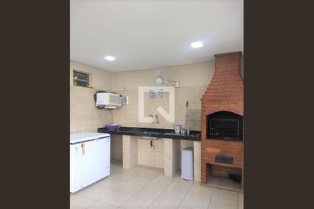 Casa à venda com 2 quartos, 68m² em Penha de França, São Paulo