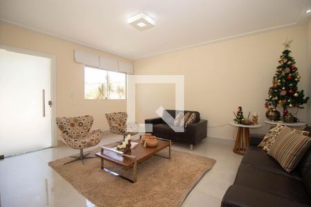 Sala de estar de casa de condomínio para alugar com 4 quartos, 300m² em Condomínio Império dos Nobres, Brasília