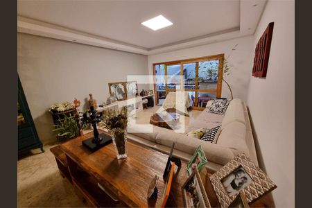 Casa à venda com 3 quartos, 269m² em Vila Mariana, São Paulo