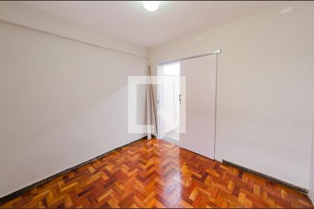Quarto 1 de casa para alugar com 3 quartos, 160m² em Monsenhor Messias, Belo Horizonte