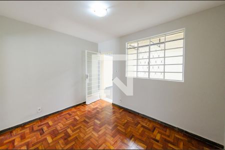Sala de casa para alugar com 3 quartos, 160m² em Monsenhor Messias, Belo Horizonte