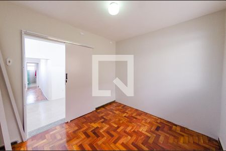 Quarto 1 de casa para alugar com 3 quartos, 160m² em Monsenhor Messias, Belo Horizonte