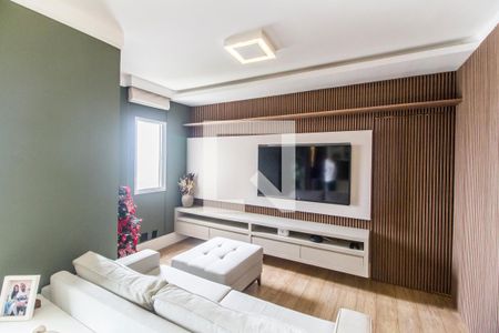 Sala de TV de apartamento à venda com 2 quartos, 85m² em Jardim Tupanci, Barueri
