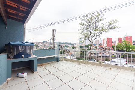 Casa à venda com 190m², 3 quartos e 2 vagas Casa à venda com 190m², 3 quartos e 2 vagasSacada
