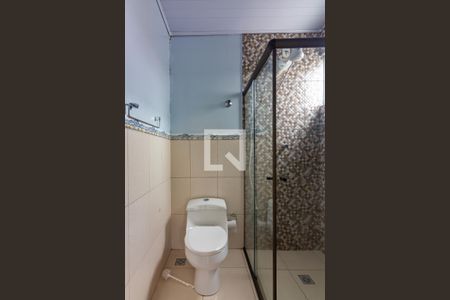 Casa à venda com 190m², 3 quartos e 2 vagas Casa à venda com 190m², 3 quartos e 2 vagasBanheiro da Suíte