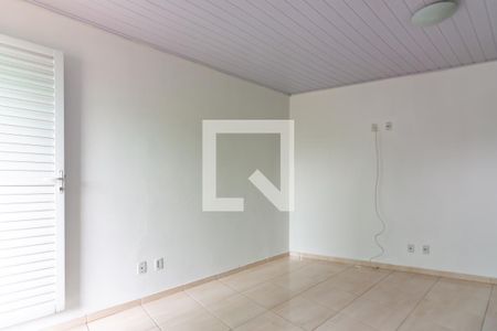 Casa à venda com 190m², 3 quartos e 2 vagas Casa à venda com 190m², 3 quartos e 2 vagasSuíte