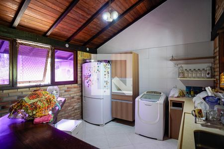 Casa à venda com 320m², 5 quartos e 3 vagas Casa à venda com 320m², 5 quartos e 3 vagasCozinha