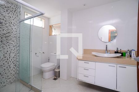Banheiro da Suíte de casa à venda com 5 quartos, 320m² em Badu, Niterói