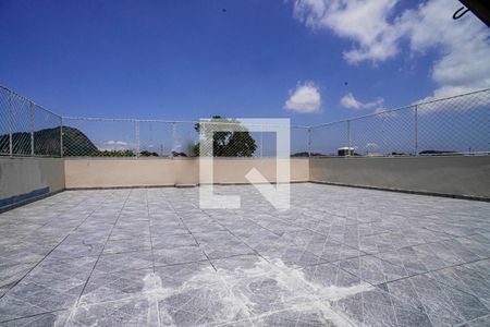 Casa à venda com 320m², 5 quartos e 3 vagas Casa à venda com 320m², 5 quartos e 3 vagasterraço