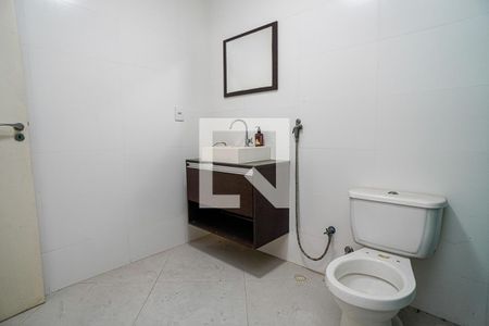 Casa à venda com 320m², 5 quartos e 3 vagas Casa à venda com 320m², 5 quartos e 3 vagasBanheiro do Quarto 4