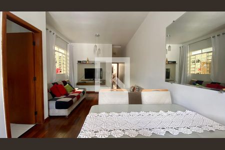 Sala de casa para alugar com 3 quartos, 105m² em Buritis, Belo Horizonte